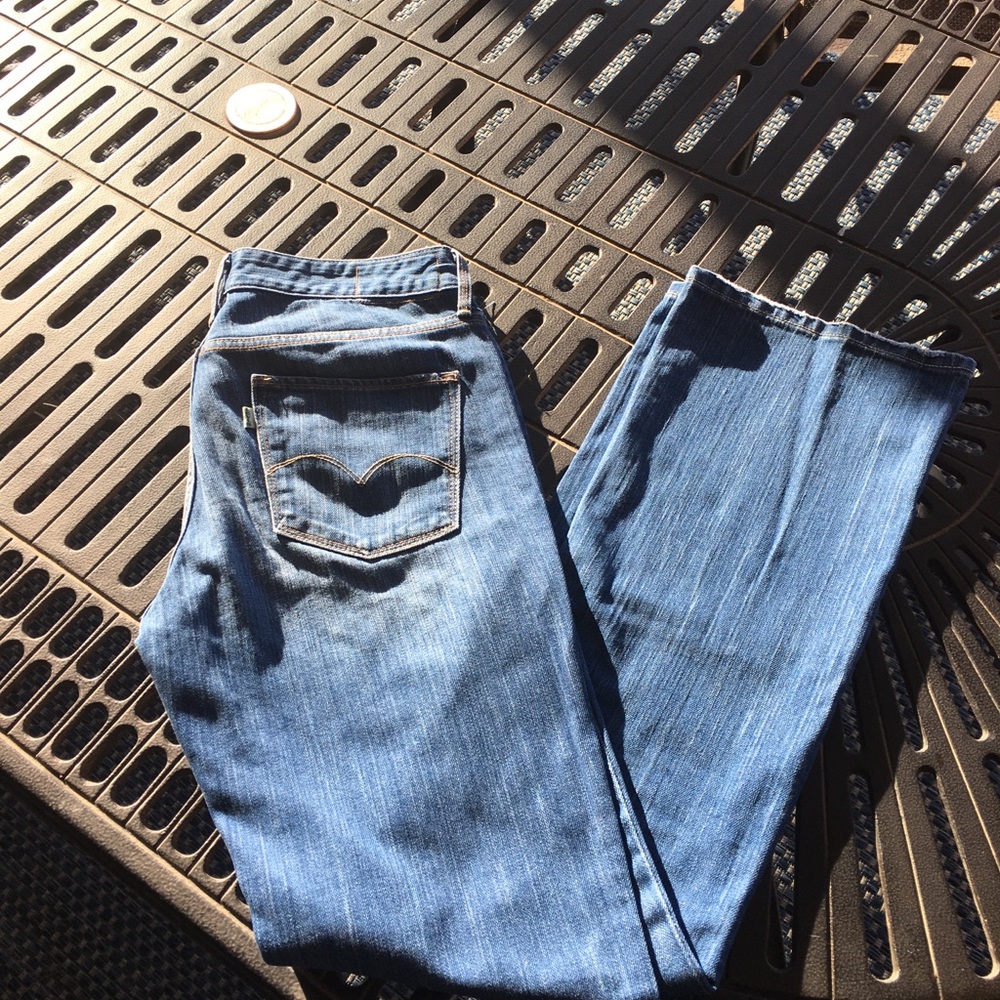 Levi’s - Picture 7 of 7